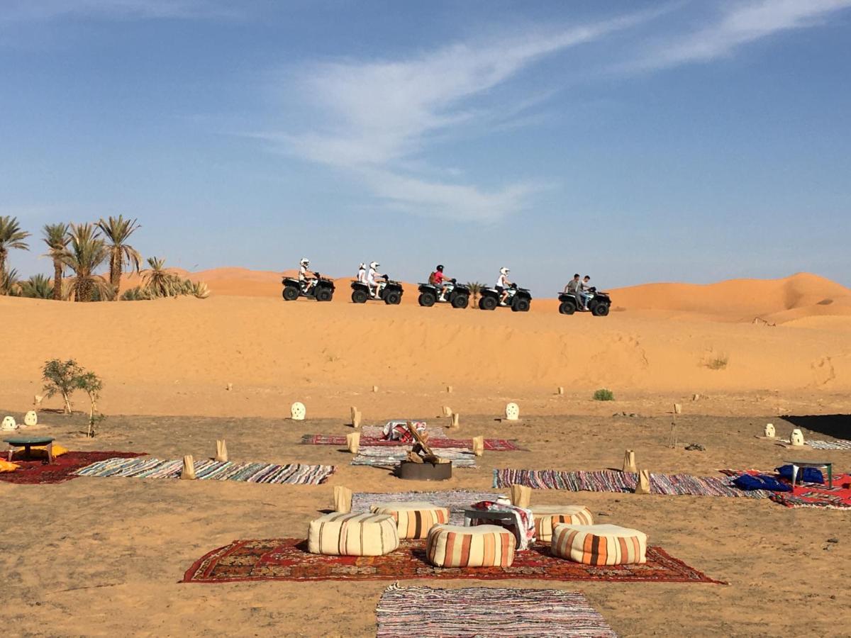 מלון Adrouine Sahara Camp מראה חיצוני תמונה